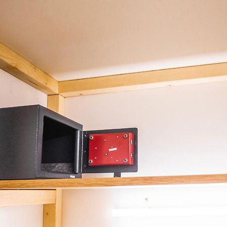Capsule Hostel Logistic Vilnius Bagian luar foto