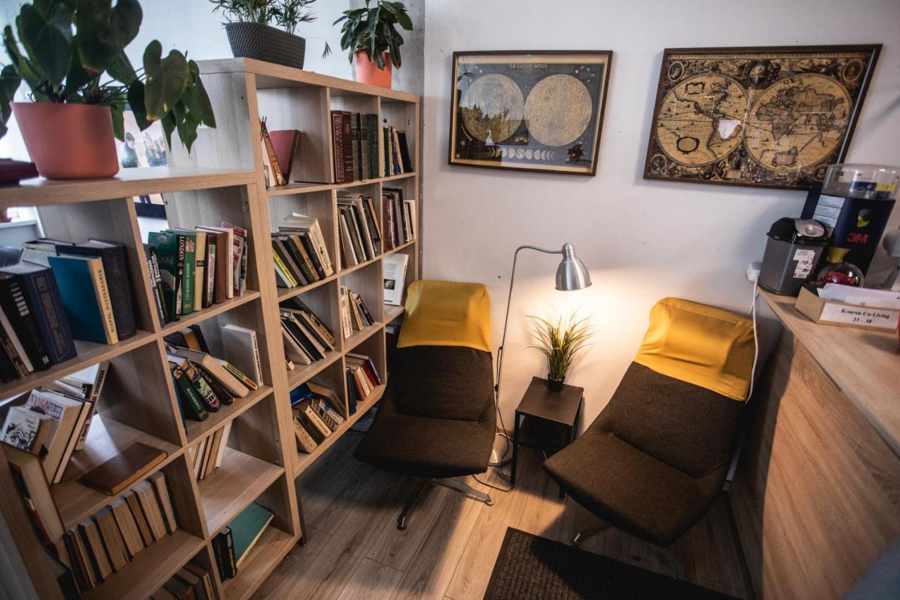 Capsule Hostel Logistic Vilnius Bagian luar foto